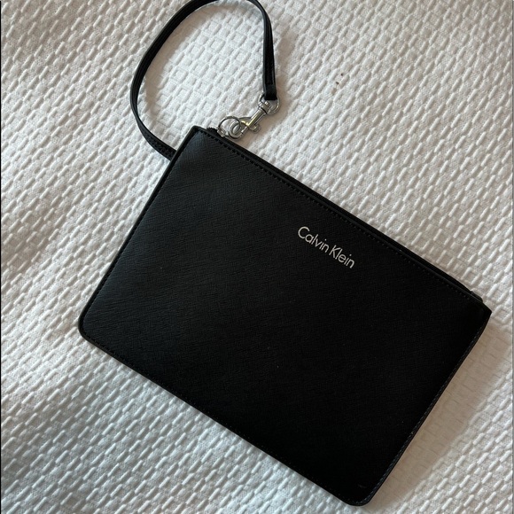 Calvin Klein Wristlet - Picture 1 of 8